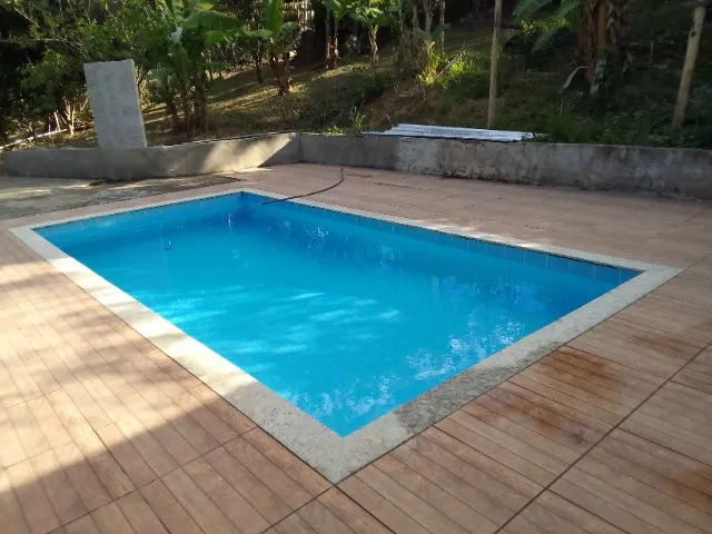 Sítio com 1000m2 sendo 27x45 em Santa luzia