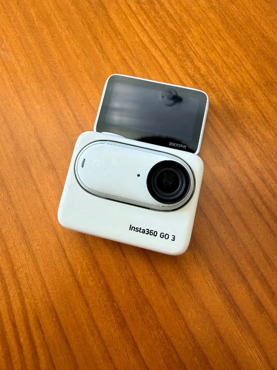 Câmera Insta360 Go 3 2,7k 64gb Com Action Pod