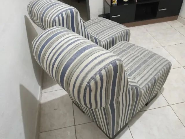Sofá Poltrona (2 unidades) EXCELENTE ESTADO - Foto 2