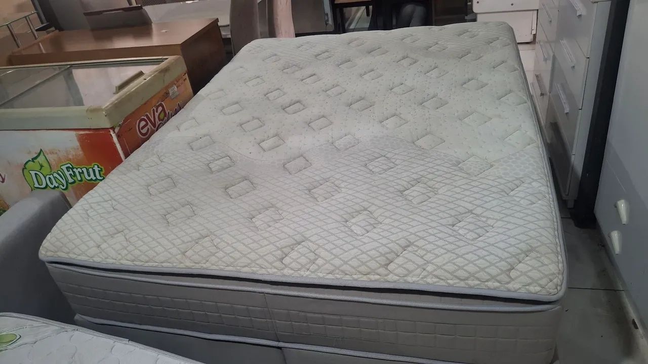 CAMA BOX CASAL QUEEN ANJOS MOLAS ENSACADAS GEL SEMI-NOVA  - Foto 3