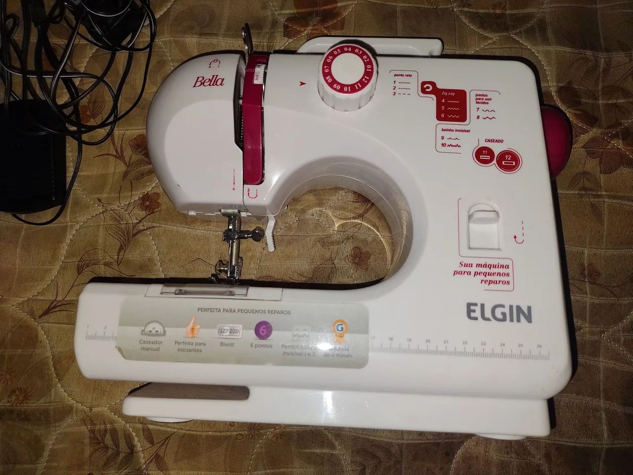 Uma linda máquina de costura nova portátil  - Foto 2