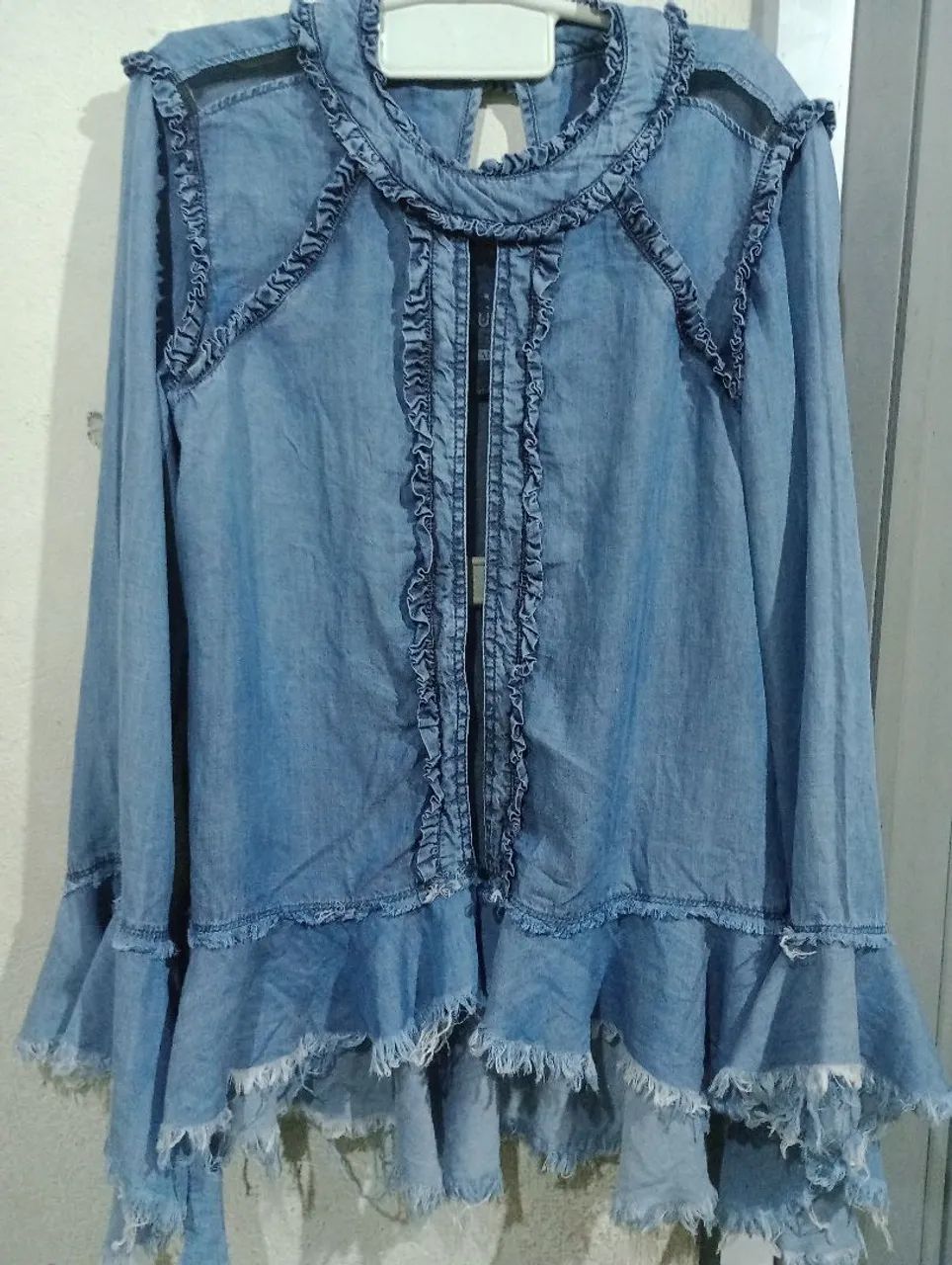 Blusao Jeans com transparência e babados - M