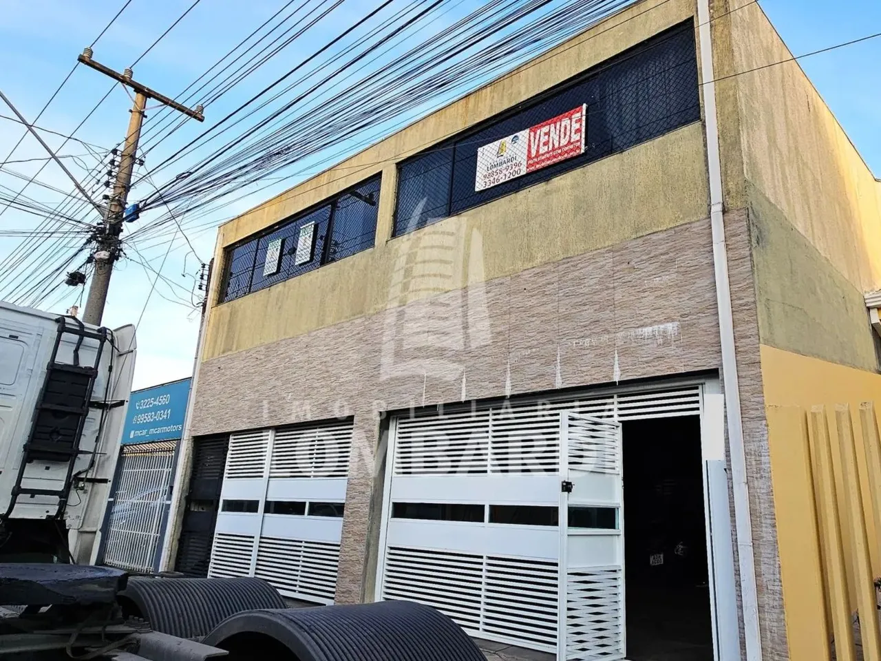 Loja para alugar por R$ 2700.00, 180.00 m2 - SITIO CERCADO - CURITIBA/PR