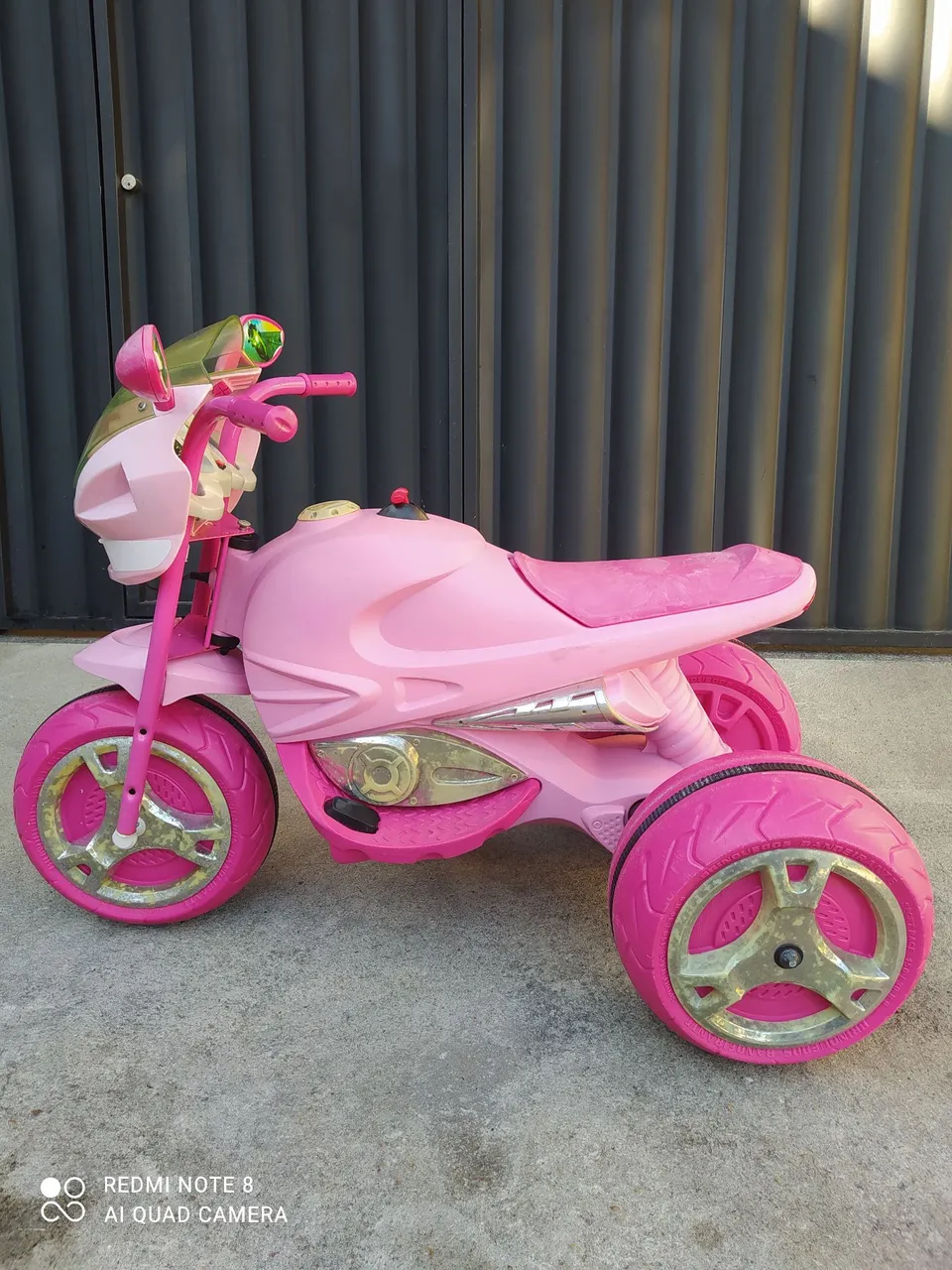 Moto Elétrica Bandeirantes GP Infantil Rosa