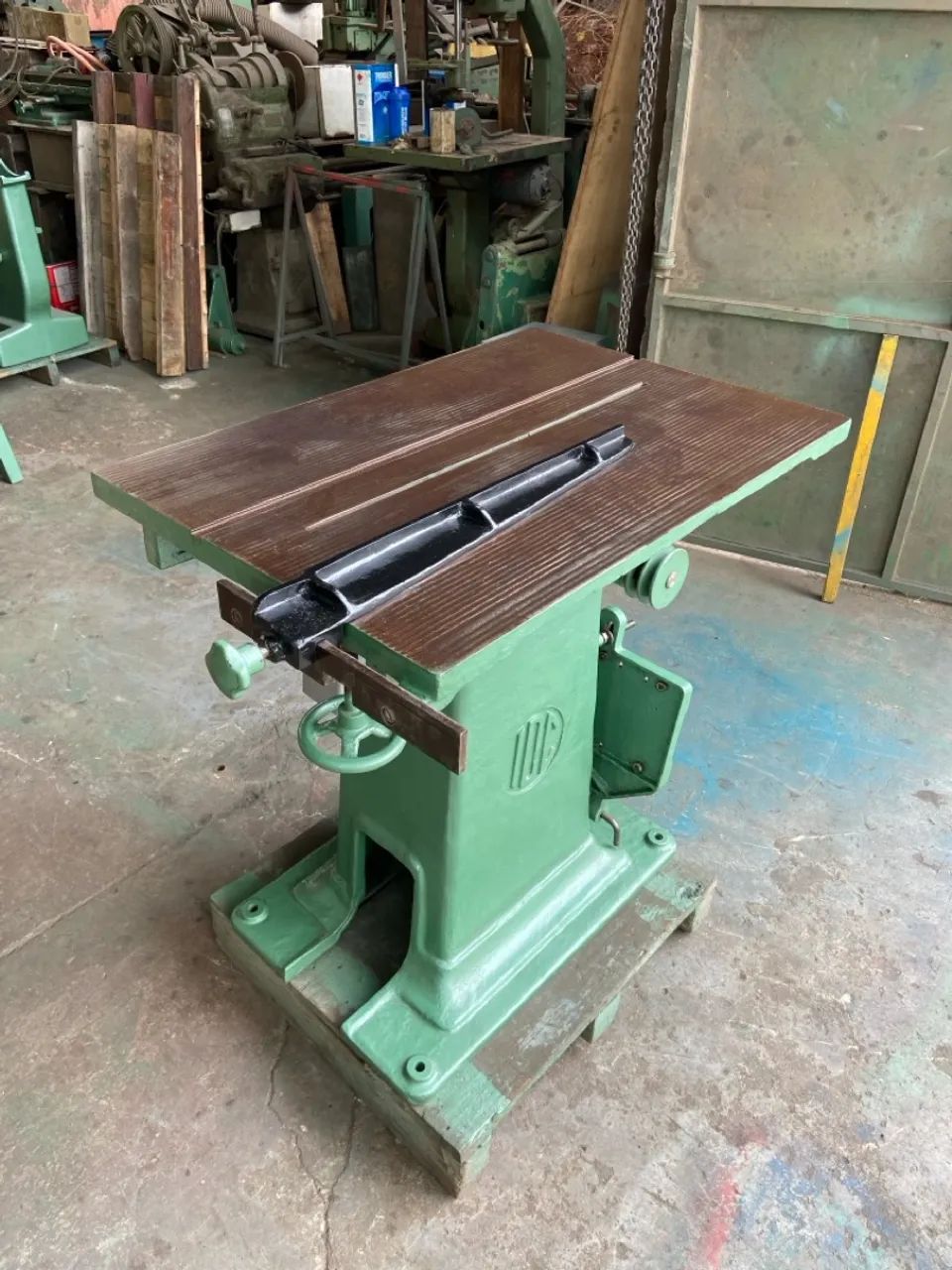 Serra Circular de Bancada 