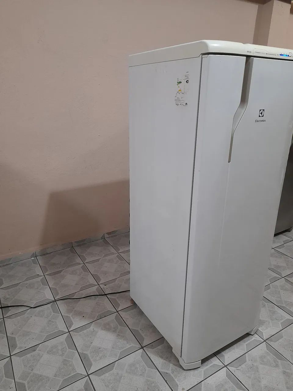 Geladeira Electrolux - Ideal para seu dia a dia! - Foto 2