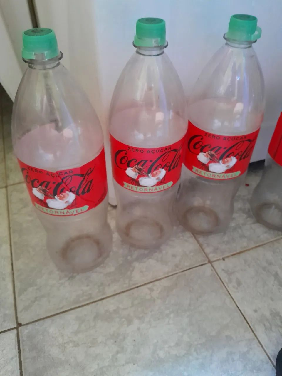Garrafa de Coca Cola 2 litros Retornável  - Foto 2
