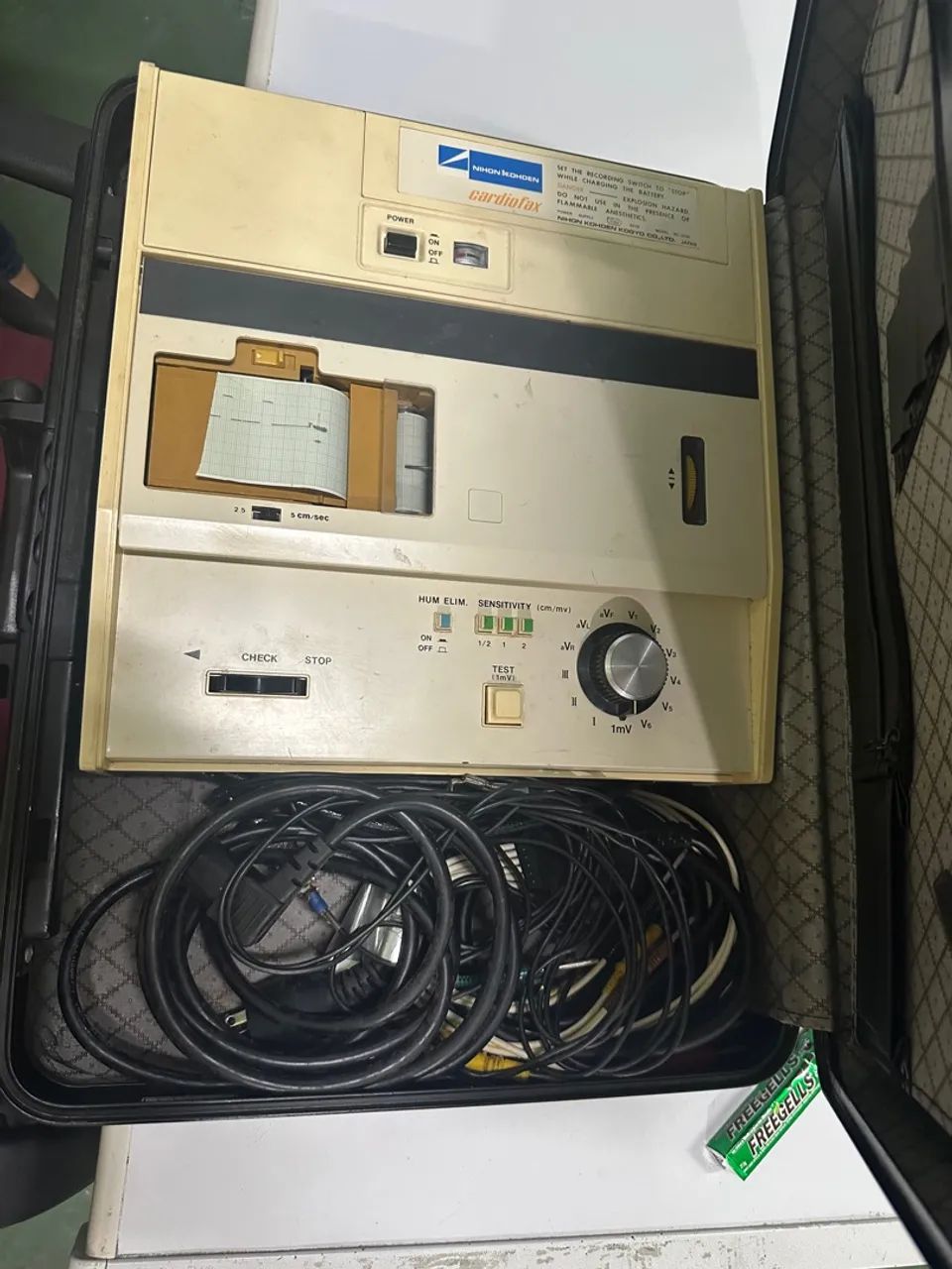 Cardiofax - Equipamento Médico para Eletrocardiograma