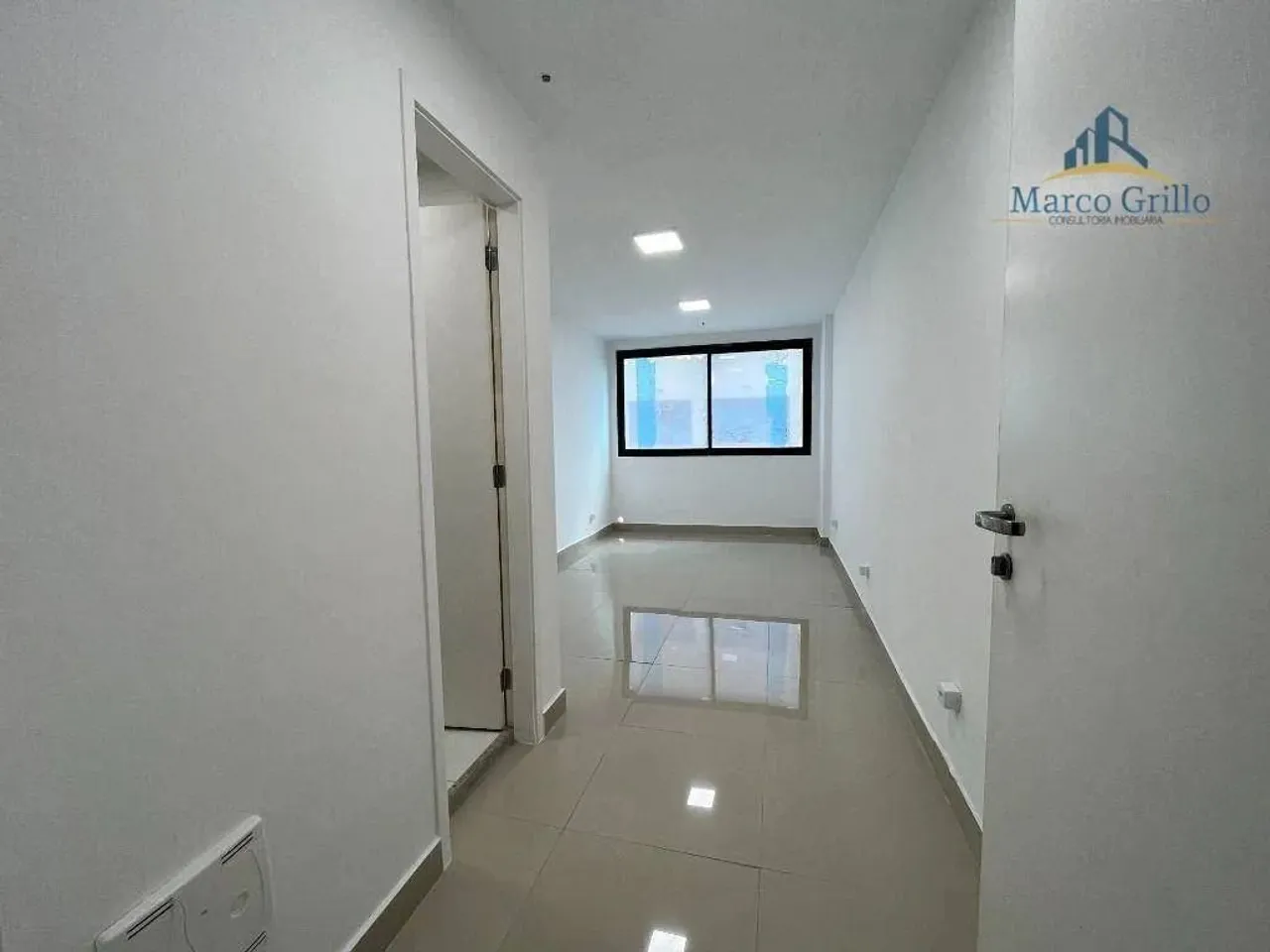 Sala para alugar, 19 m² por R$ 700,00 + taxas - Taquara - Rio de Janeiro/RJ