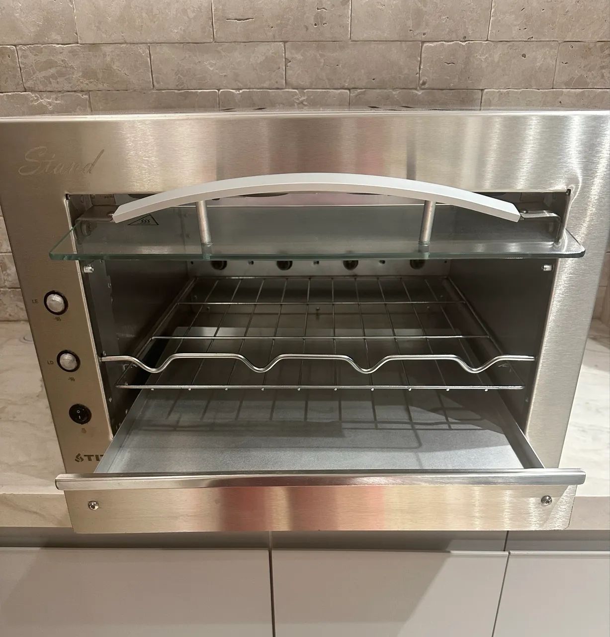 Churrasqueira Elétrica de bancada 4 espetos - Titan Stand 220V - Foto 3