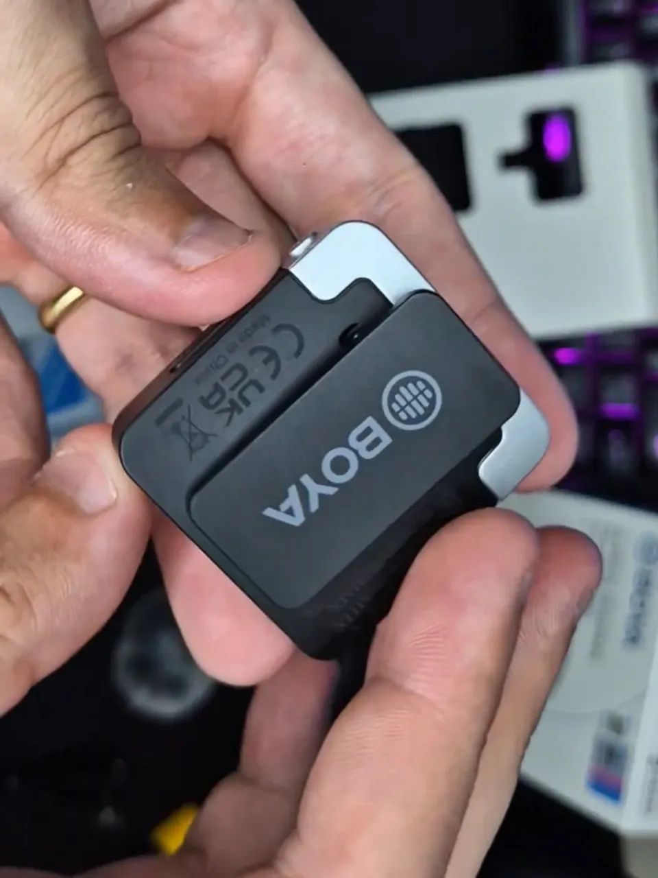 Microfone de Lapela BOYA - Novo