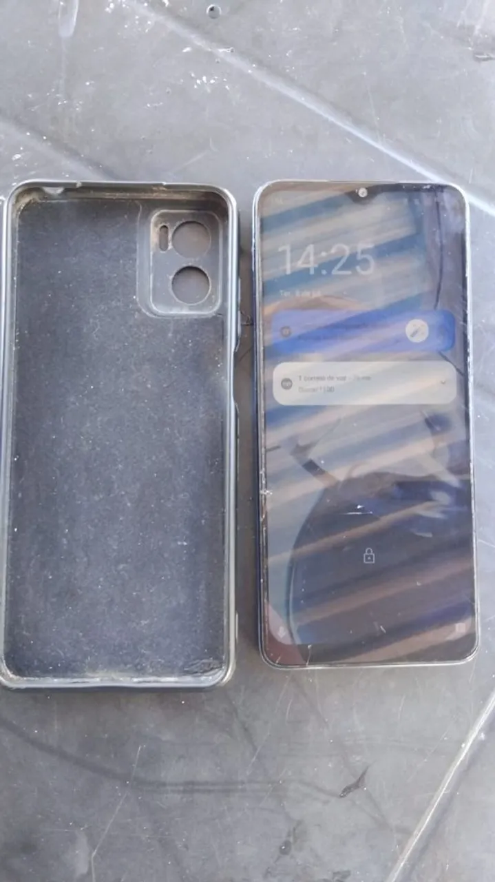 Moto e 22
