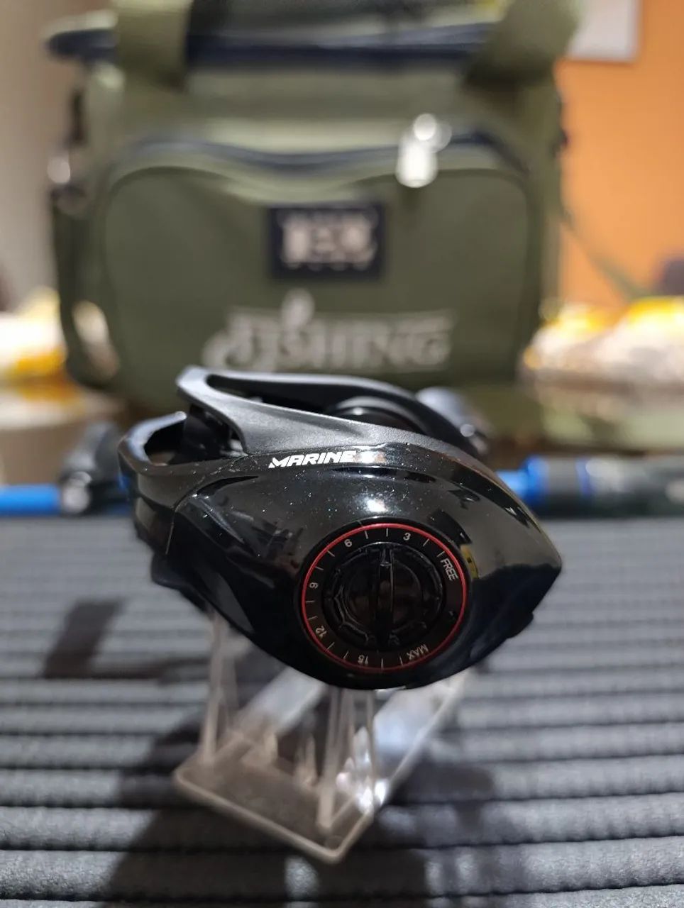 EXCELENTE CARRETILHA DE PESCA MARINE TITAN HERO LADO DIREITO  - Foto 3