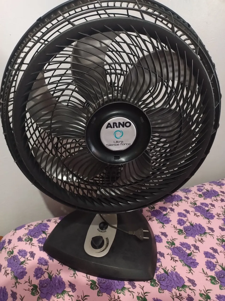 Ventilador de Mesa Arno Ultra Silence Force
