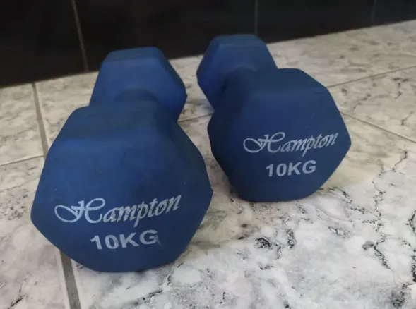 1 halter emborrachado 10kg