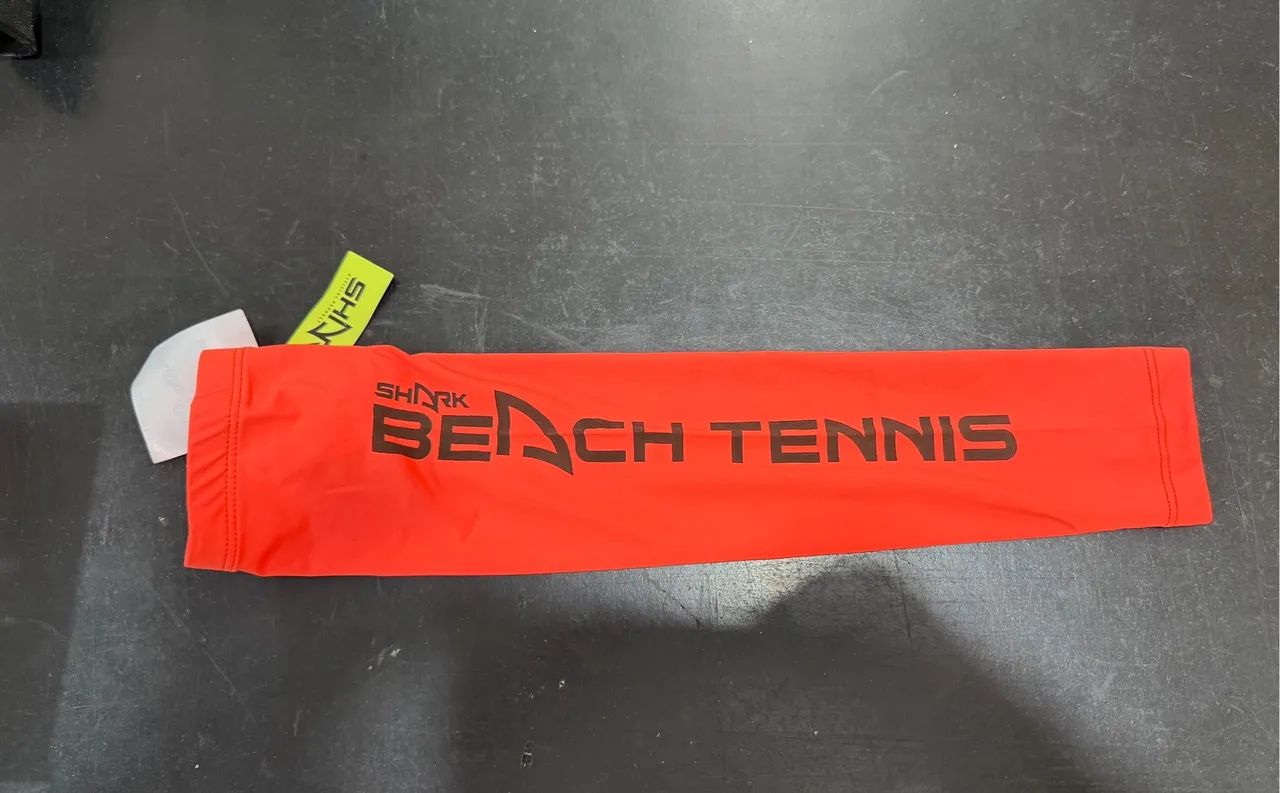 Manguito beach tennis shark