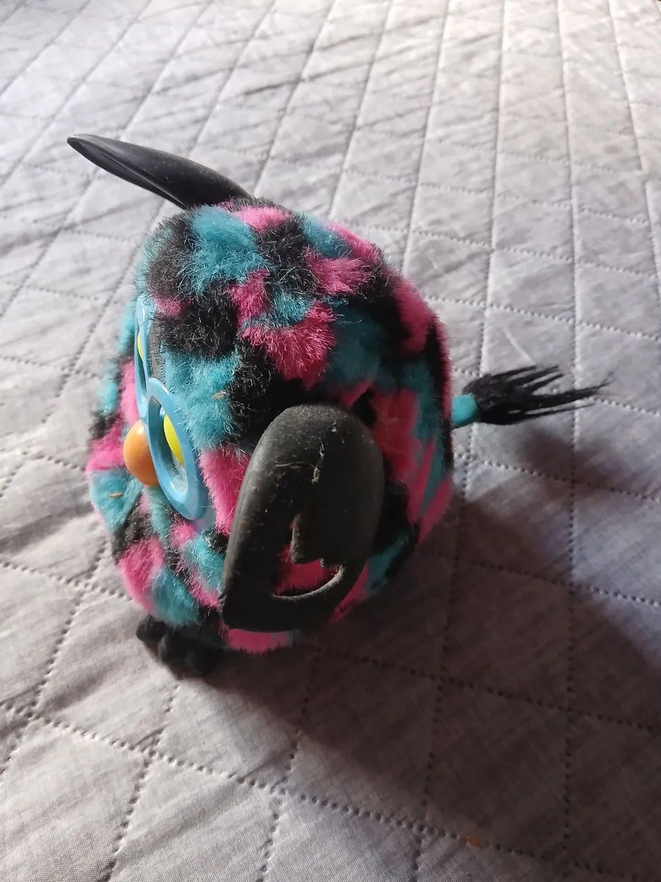 Furby Clássico - Cores Vibrantes! - Foto 3