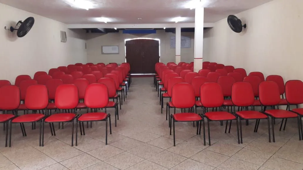 Cadeiras para igreja