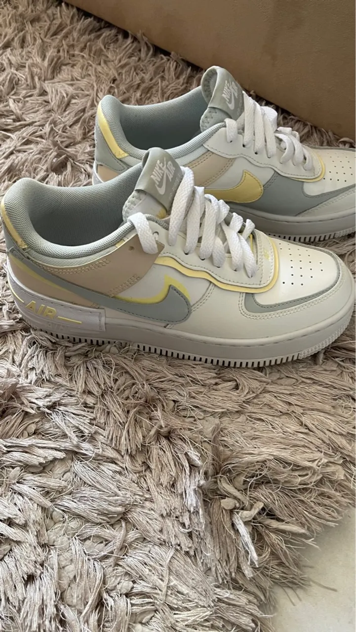 Nike Air Force 1 Shadow - Cores Pastel