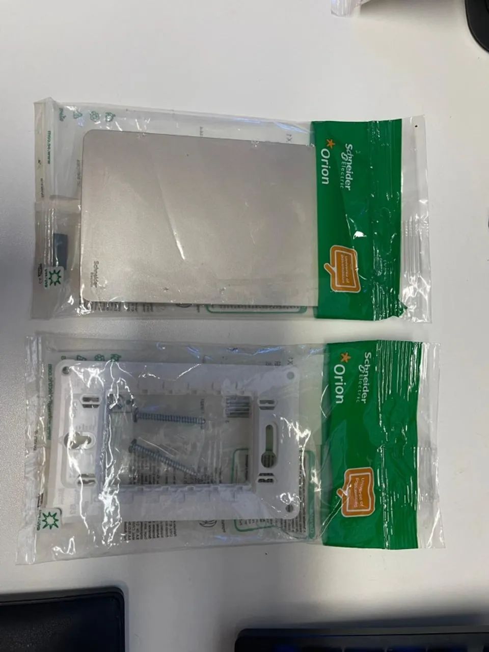 Kit 7 Und Placa Cega 4x2 Cega S * Horizon Gold Orion com suporte - Foto 5