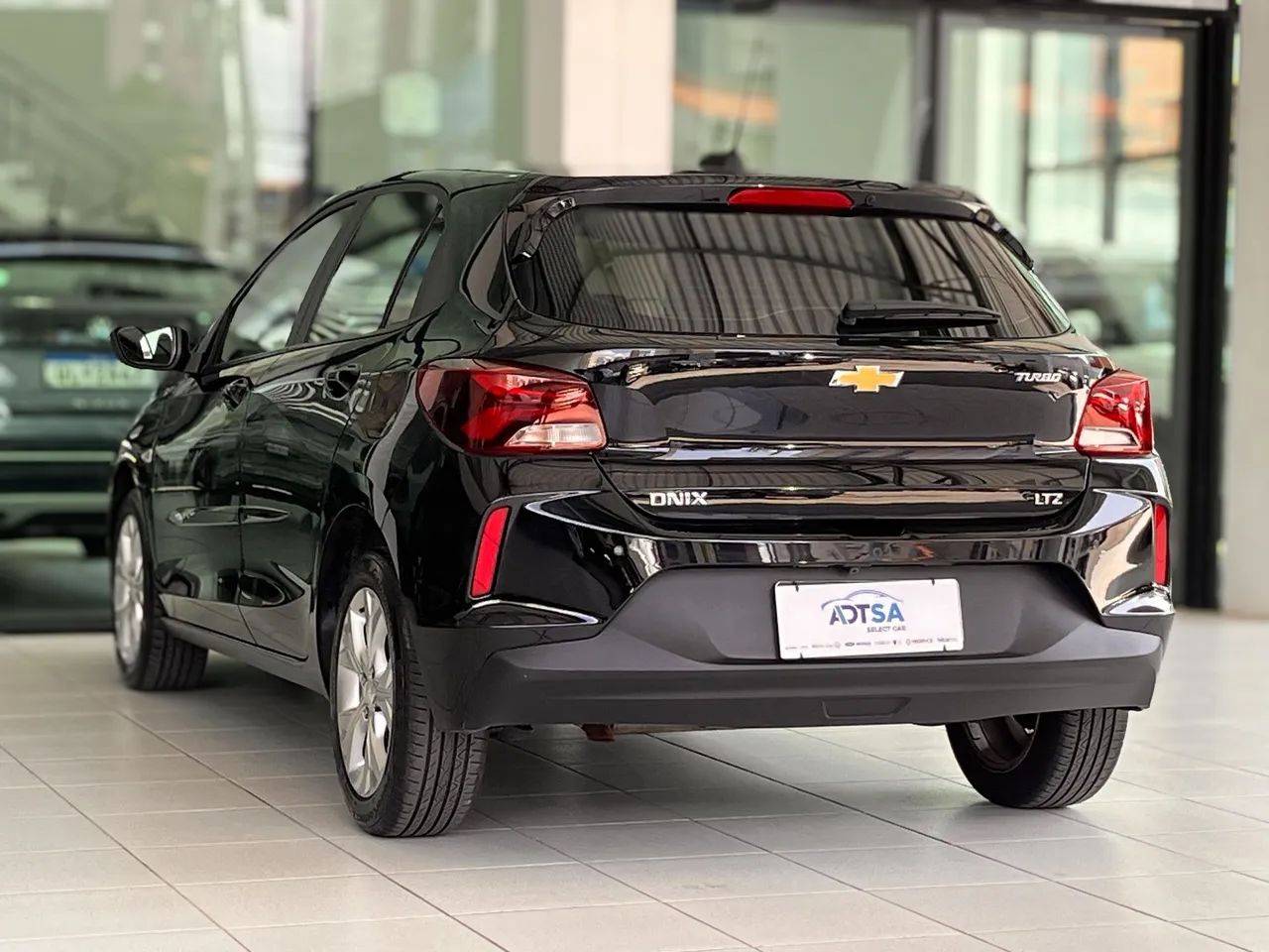 Onix 1.0 Turbo LTZ Automático com apenas 10.00km rodados. - Foto 5
