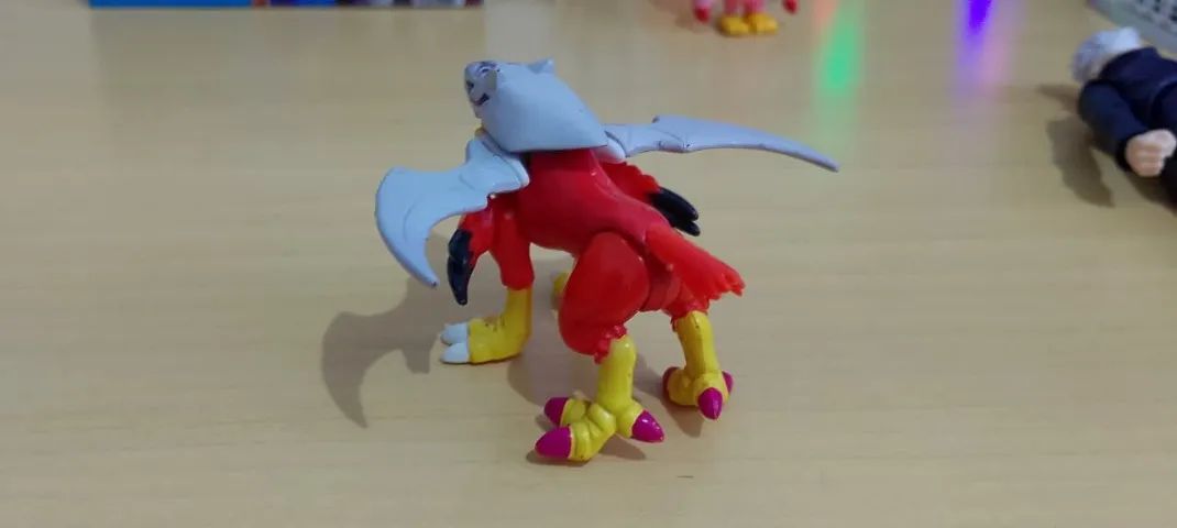 2 bonecos do Digimon - Holsmon e Digmon - Foto 4