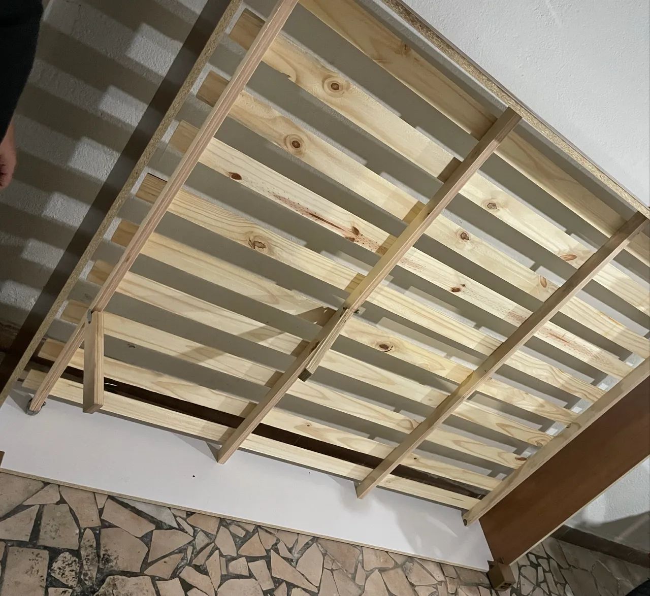 Cama 64363873857923124