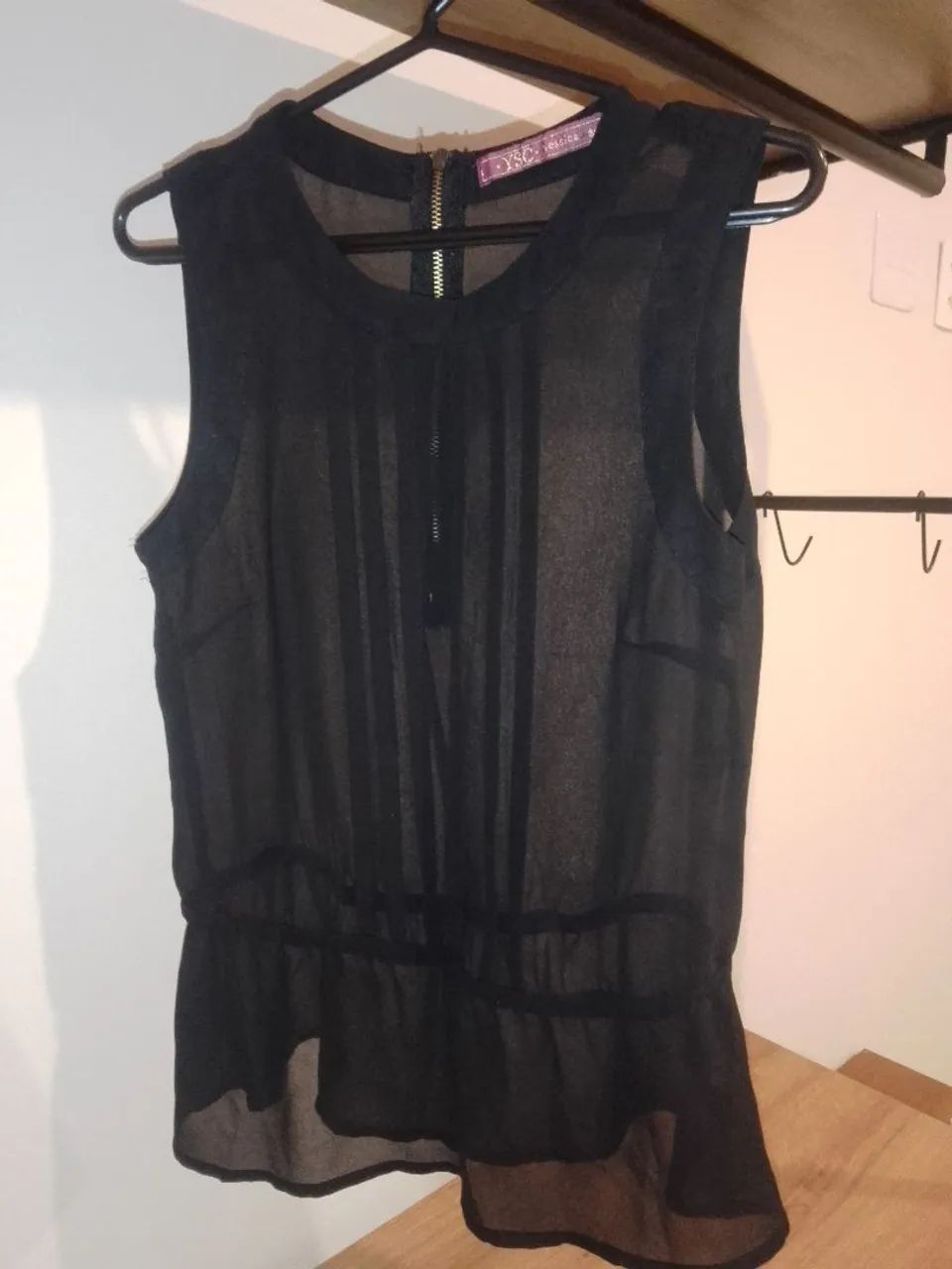Blusa Preta em tecido transparente - Tamanho 36 / P - Foto 3