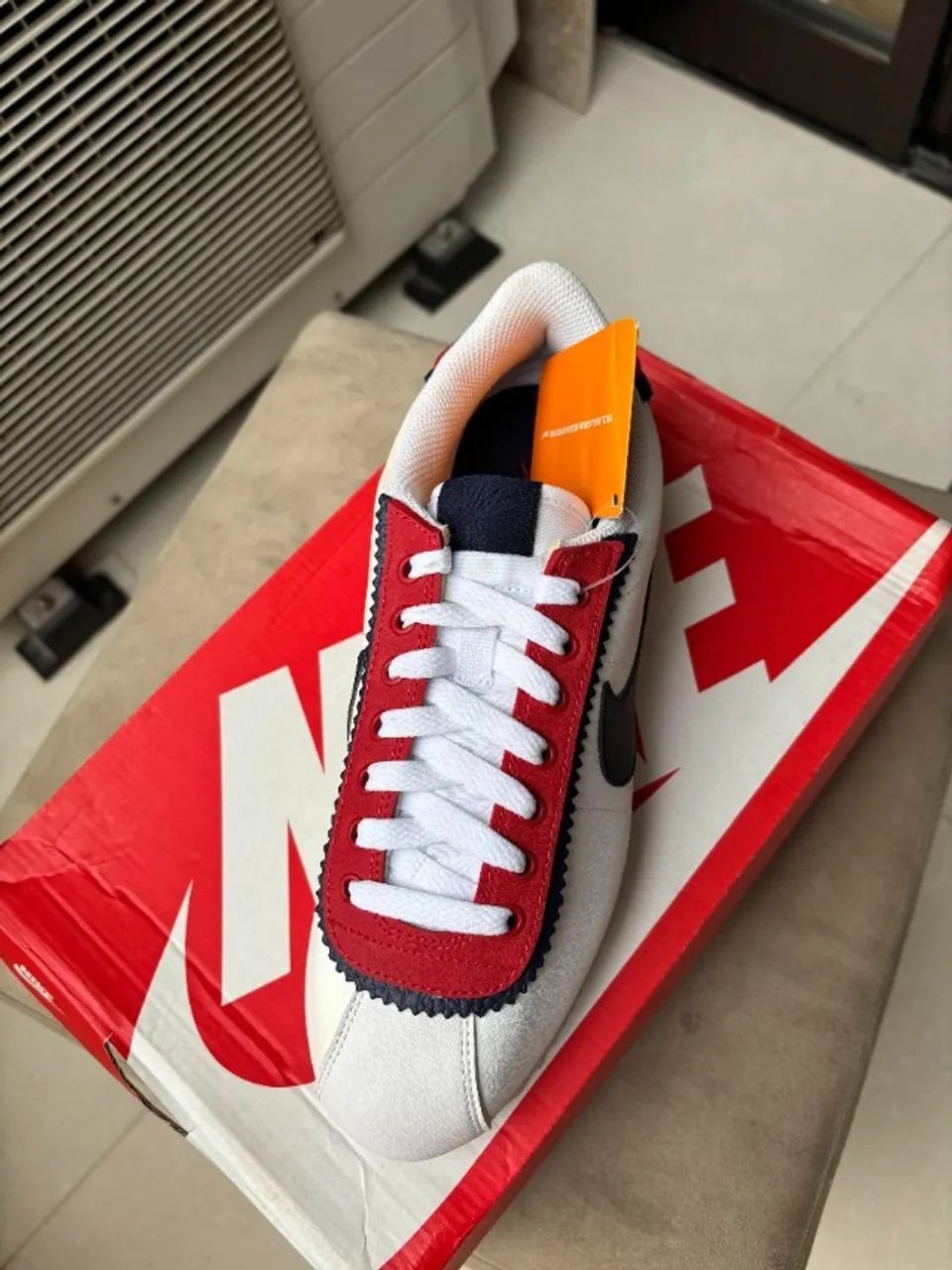 Nike Cortez Basic SE White/University Red TAMANHO 40 - Foto 4