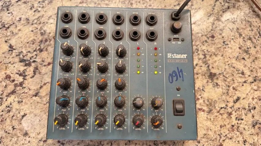 Mesa de som Staner 04.2S  
