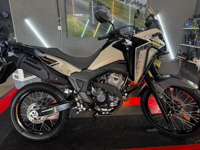HONDA SAHARA 300 ADVENTURE 2024
