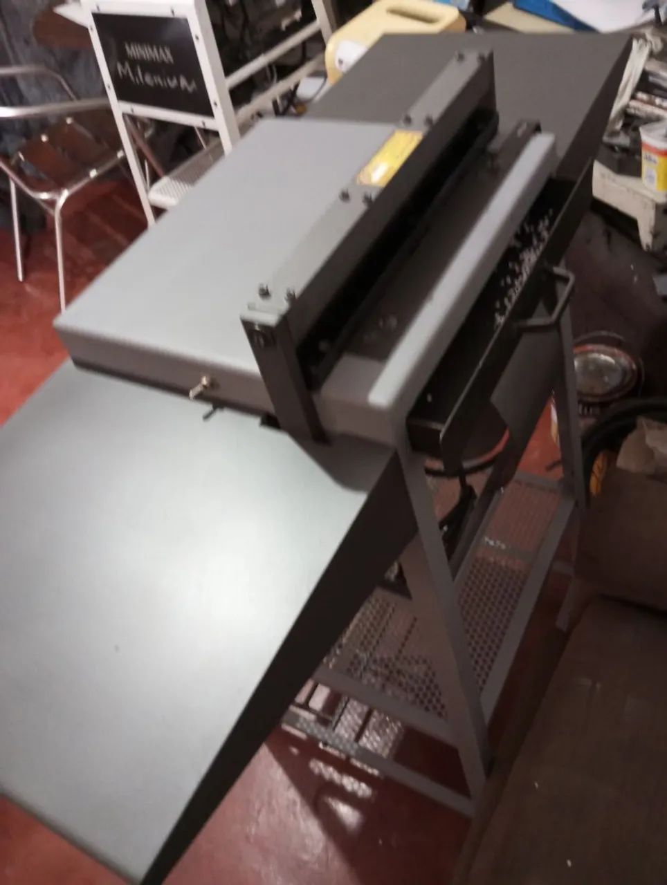 Encadernadora Elétrica Mini Max furos redondos e quadrados Wire-o 3x1 e 2x1  - Foto 2