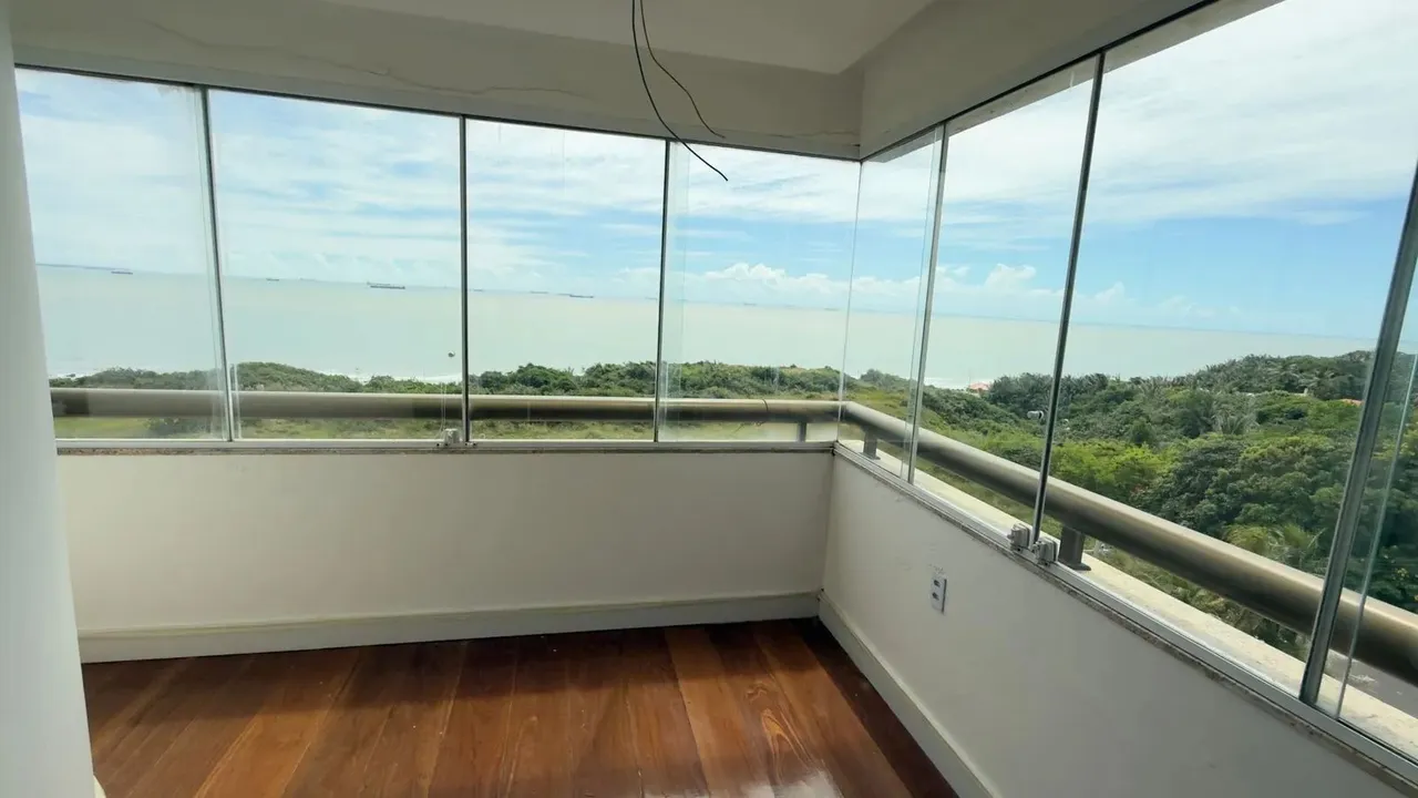 Ev. Alugo apartamento no Calhau 256m frente mar 3 suítes