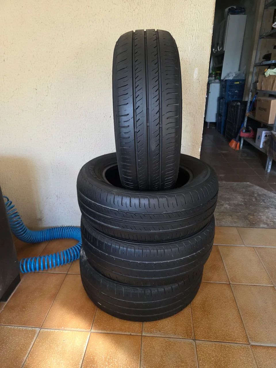 4 Pneus Aro 15 205/60/15 - Foto 3