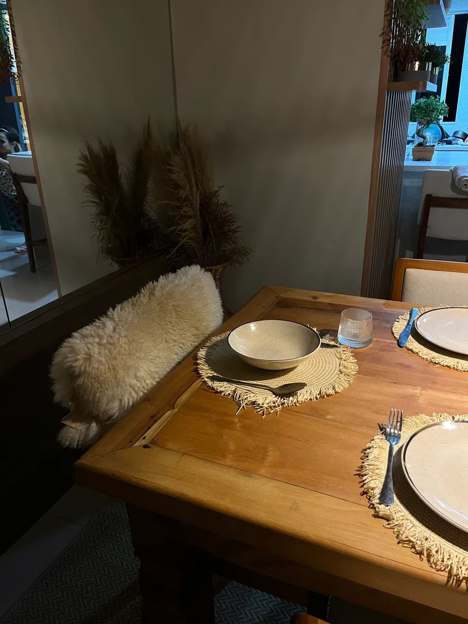 Mesa de madeira maciça + 6 cadeiras de linho (novas, usadas por 3 meses!)64276675359106123