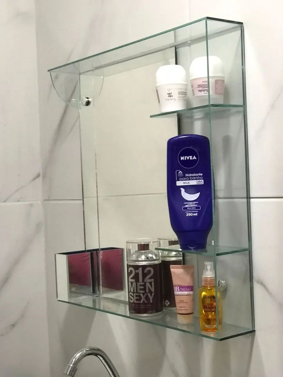 Espelho de banheiro com prateleiras - Foto 2