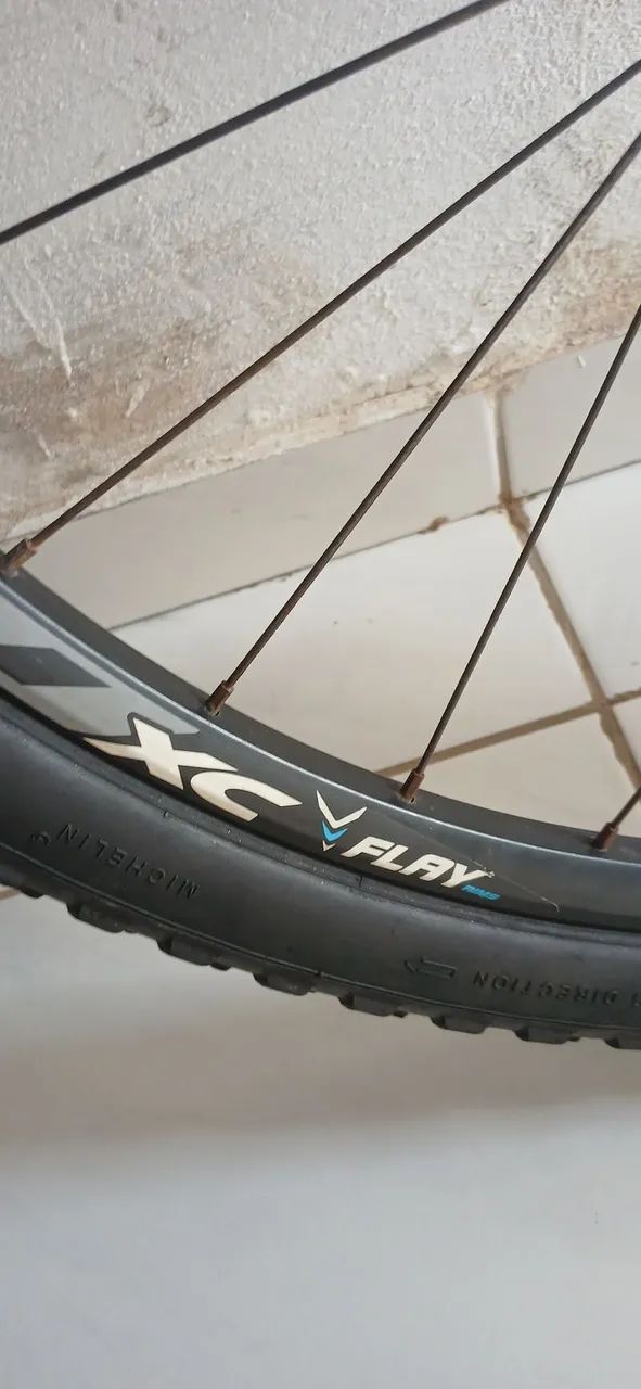 Rodagens com k7 .cubos rolamento. Pneus Pirelli - Foto 4