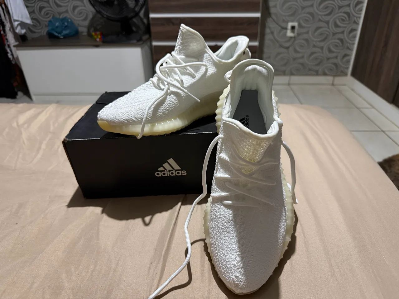 Tênis adidas yeezy