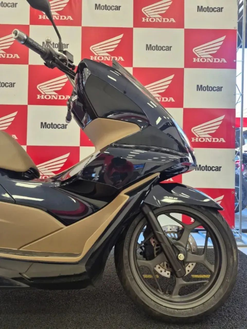 PCX DLX 2025  - Foto 5
