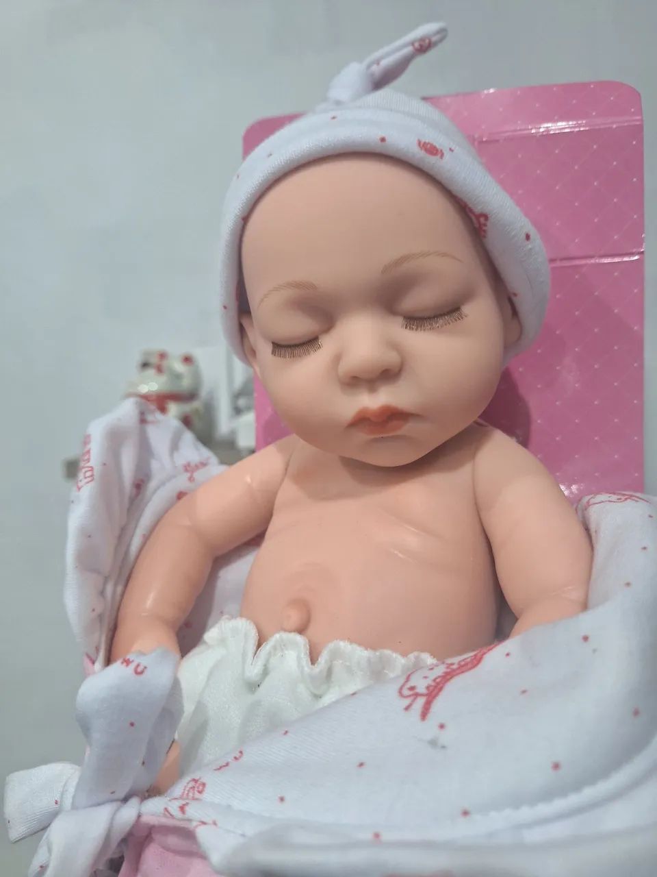 Boneca bebê reborn nova 30cm - Foto 3