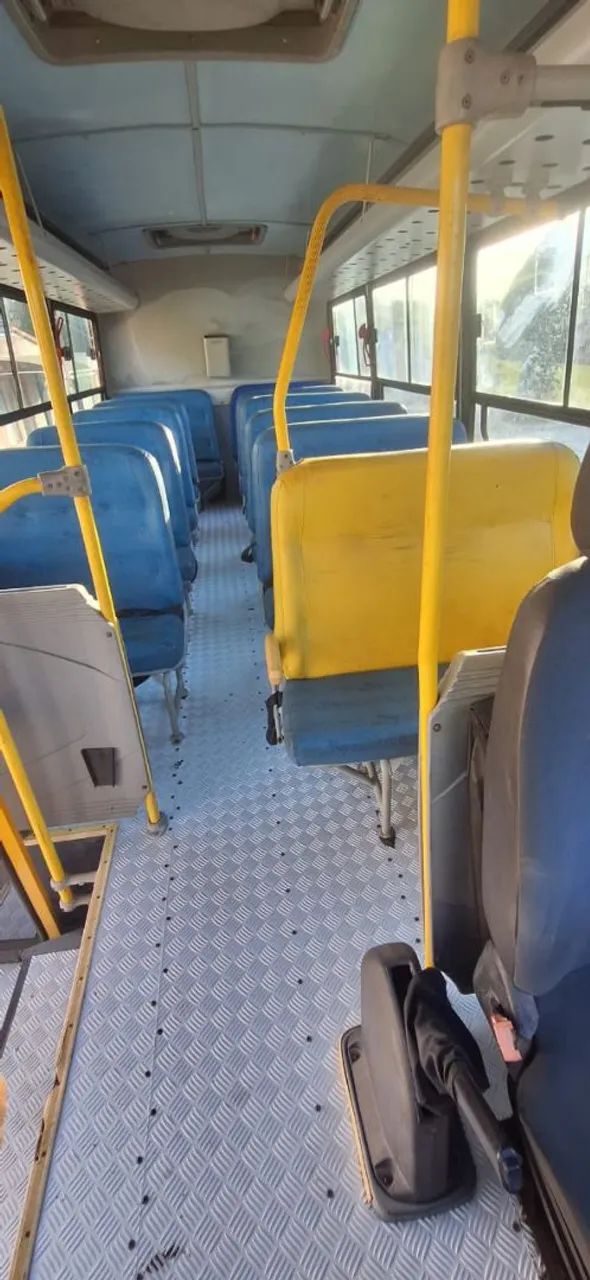 Micro ônibus 30 lugares - Foto 6