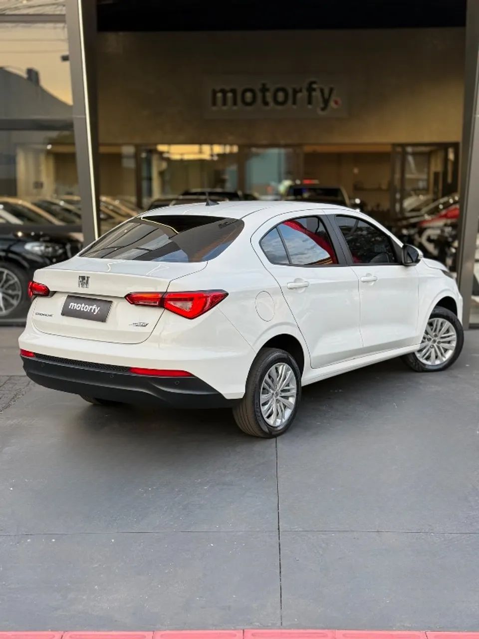 Fiat Cronos Drive 1.3 8V Flex Aut. 2024 - Foto 4