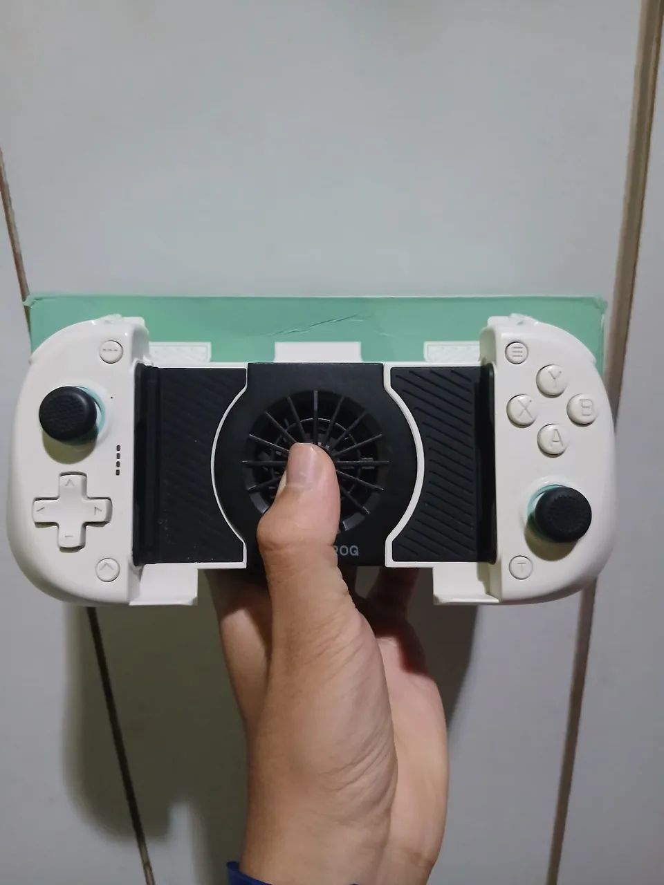 Controle Gamepad com Cooler para Celular - Data Frog