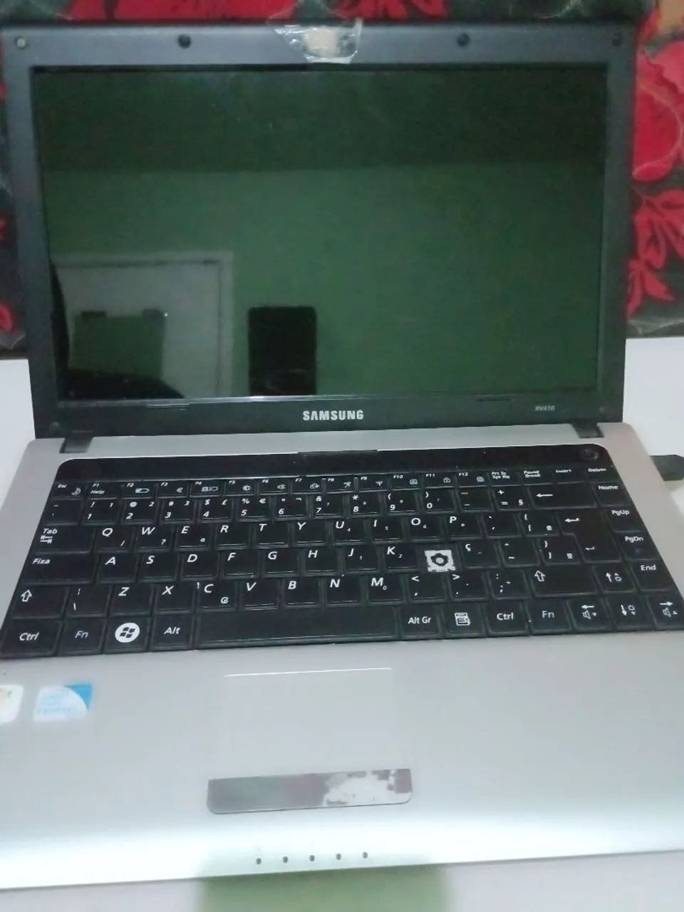 Notebook funcionando + Carregador (Leia a bio)