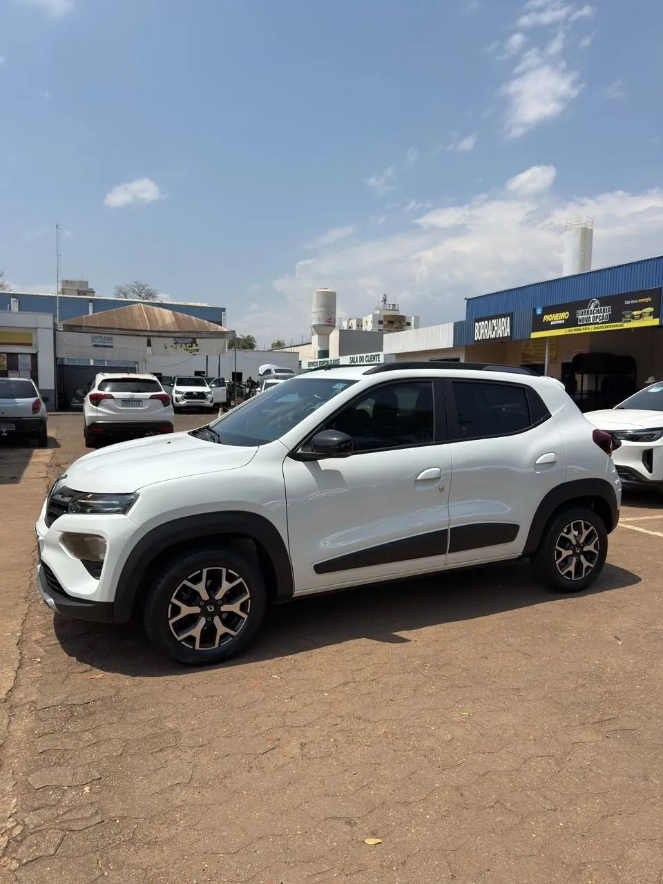 Renault Kwid Outsider 1.0 Flex 12V 5P Mec. 2025 - Foto 2