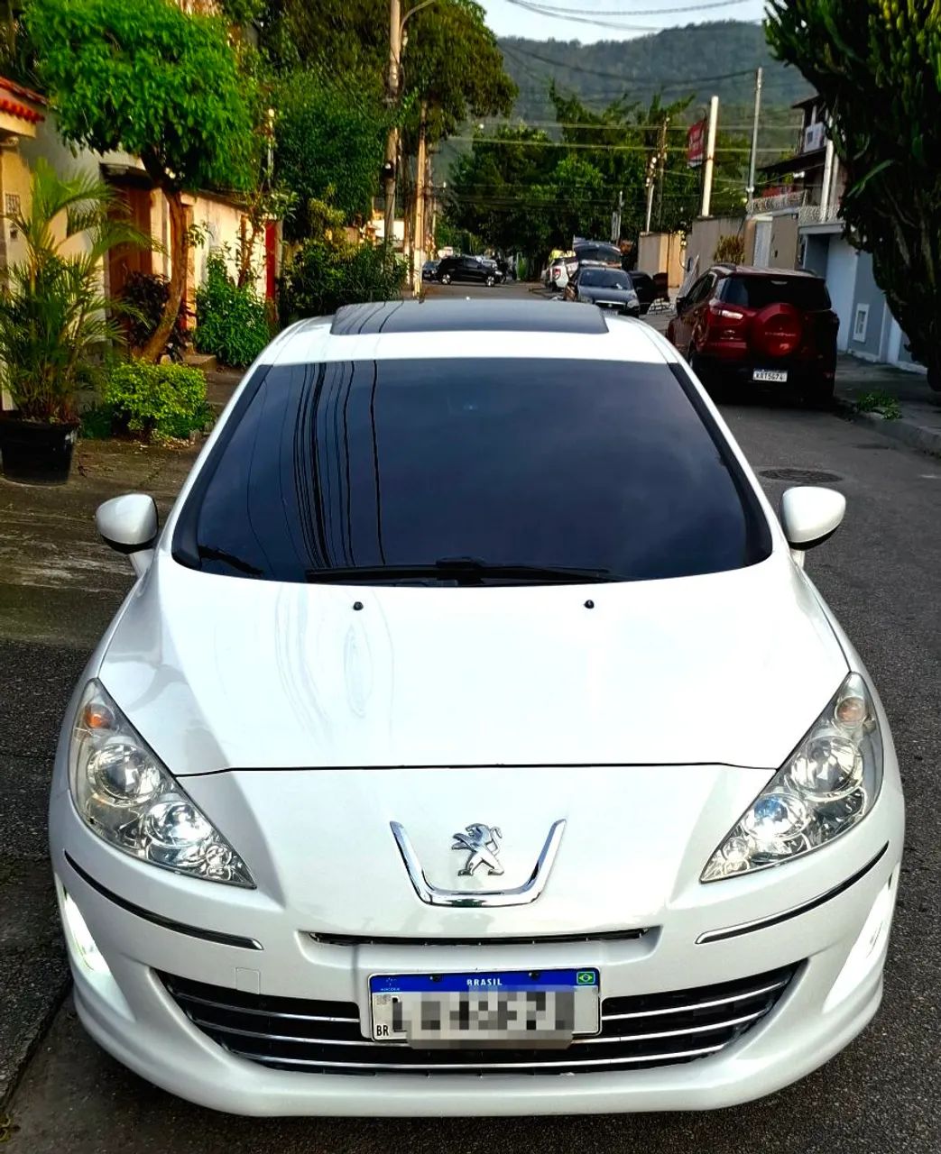 Peugeot 408 408 Sedan Feline 2.0 Flex 16V 4p Aut. 2012