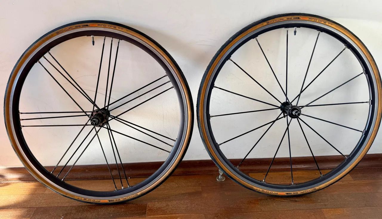 Campagnolo EURUS 105 11段　前後ホイールセットのみ700c Rodas Campagnolo Eurus Tubeless 11v - Ciclismo - Vila Brasília