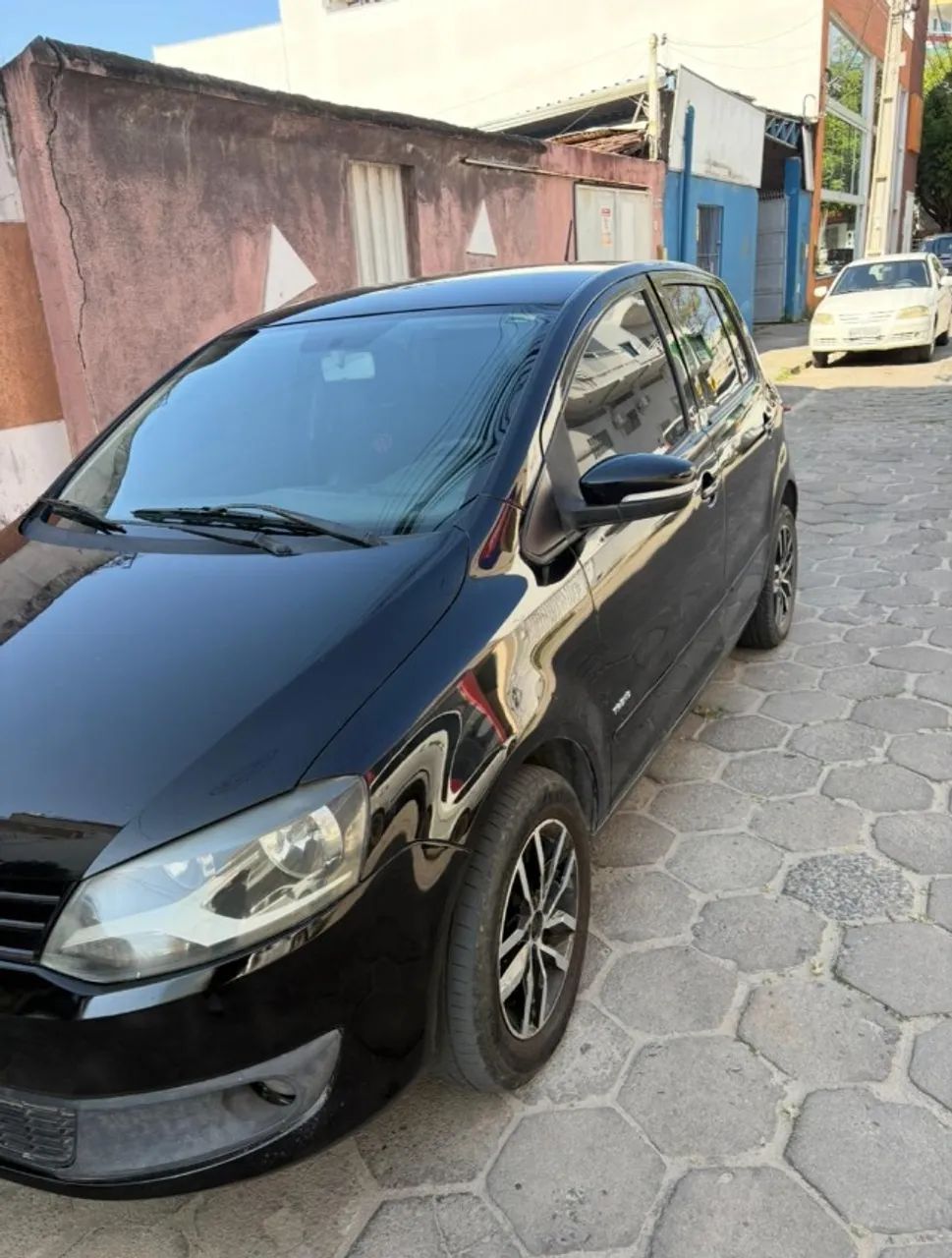 Volkswagen Fox Fox 1.0 Mi Total Flex 8V 5p 2011