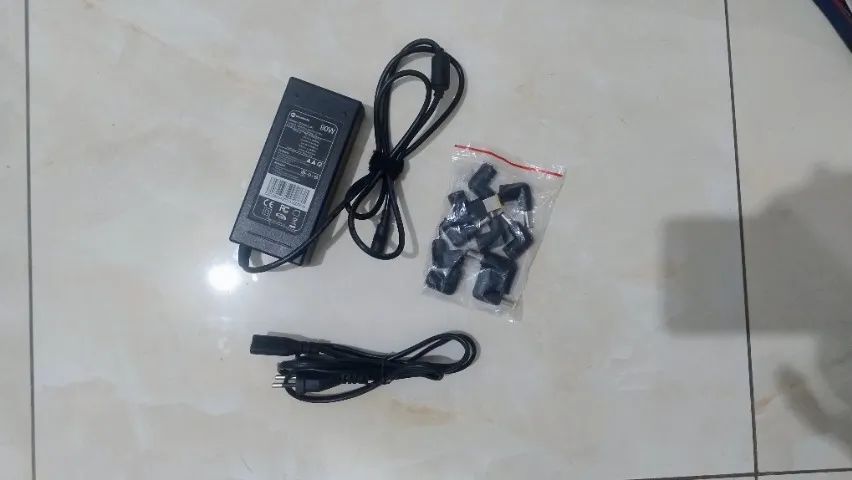 Carregador Universal Notebook