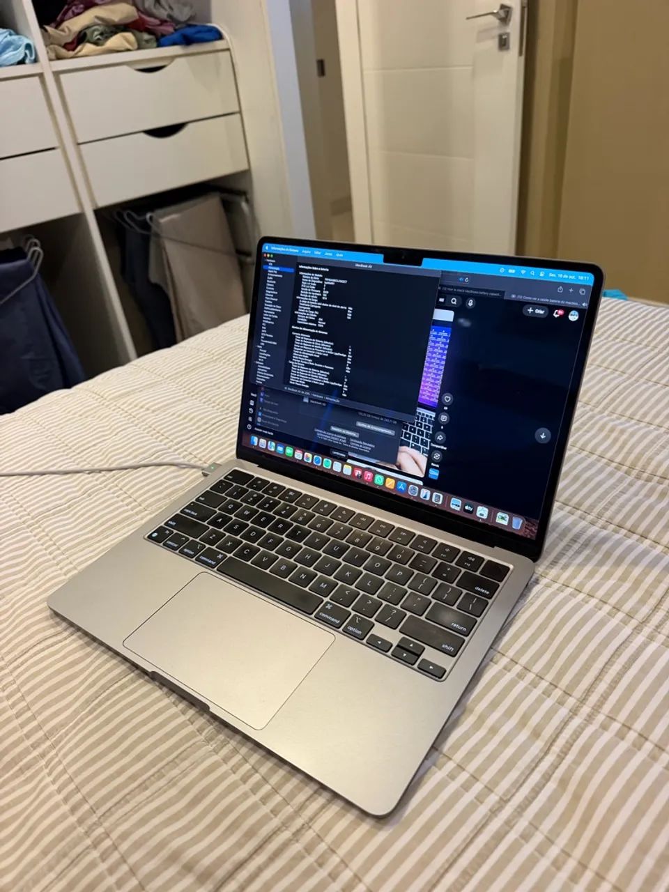 MacBook Air m2 13,6 polegadas 8/ 256gb cinza - Foto 5